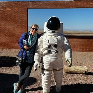 Meet your Posher, Monica